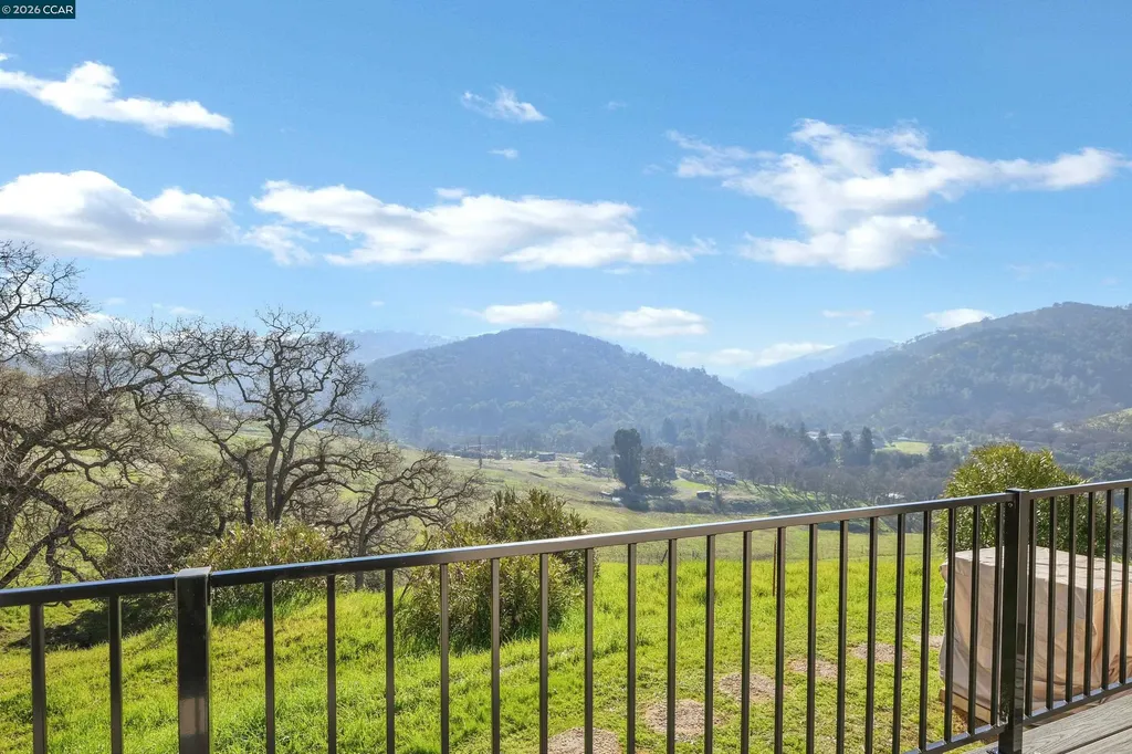 420 Leon Court Clayton CA 94517