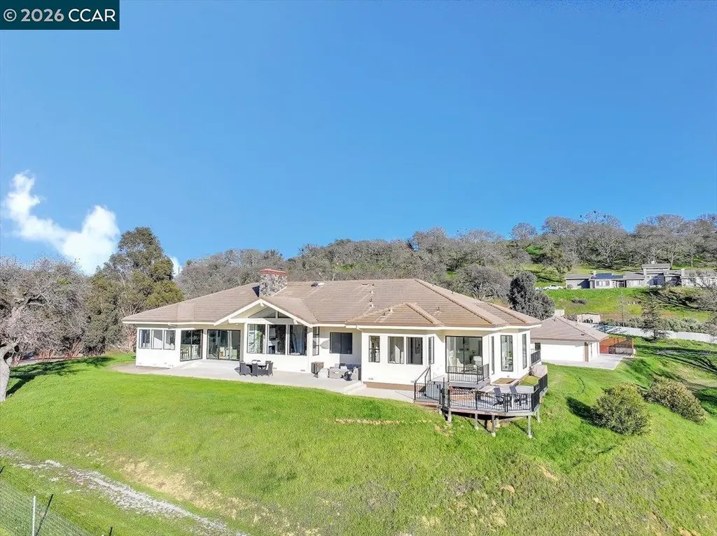 420 Leon Court Clayton CA 94517