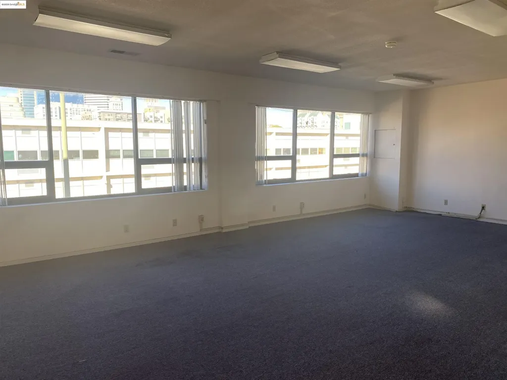 196 10th Street Oakland CA 94607