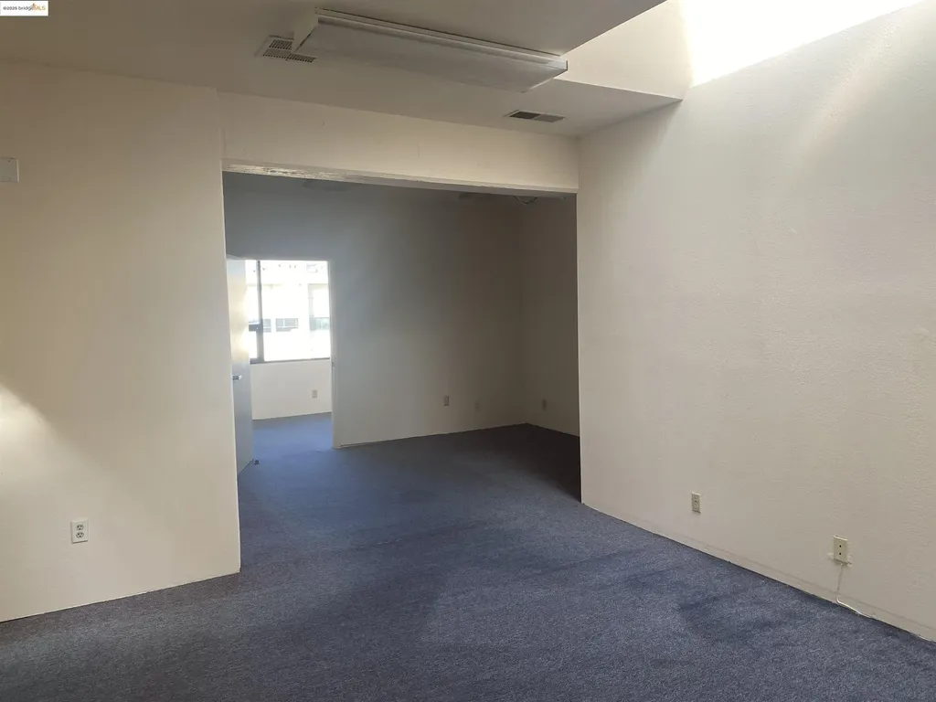 196 10th Street Oakland CA 94607