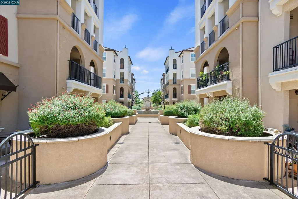 3240 Maguire Way Dublin CA 94568