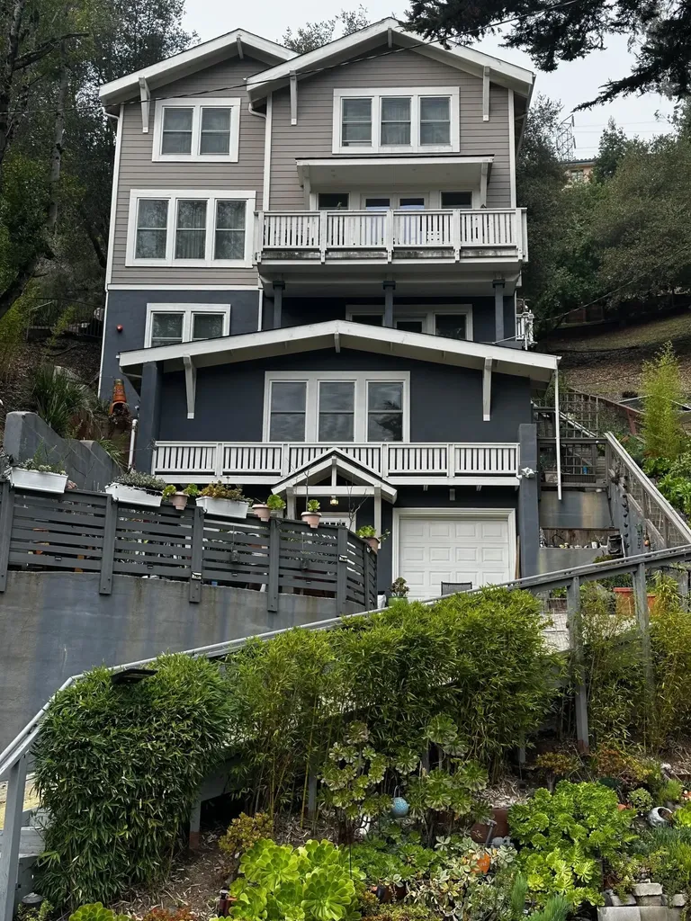 2276 Arrowhead Oakland CA 94611