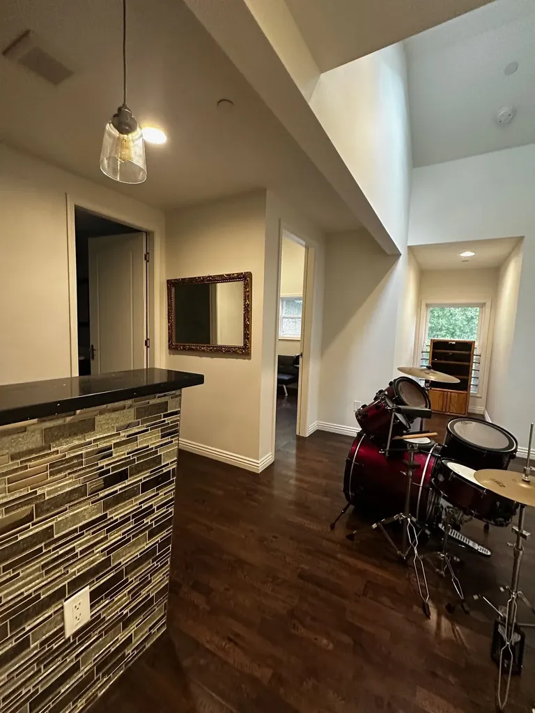 2276 Arrowhead Oakland CA 94611