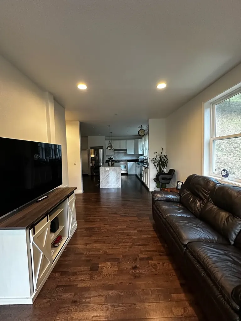 2276 Arrowhead Oakland CA 94611