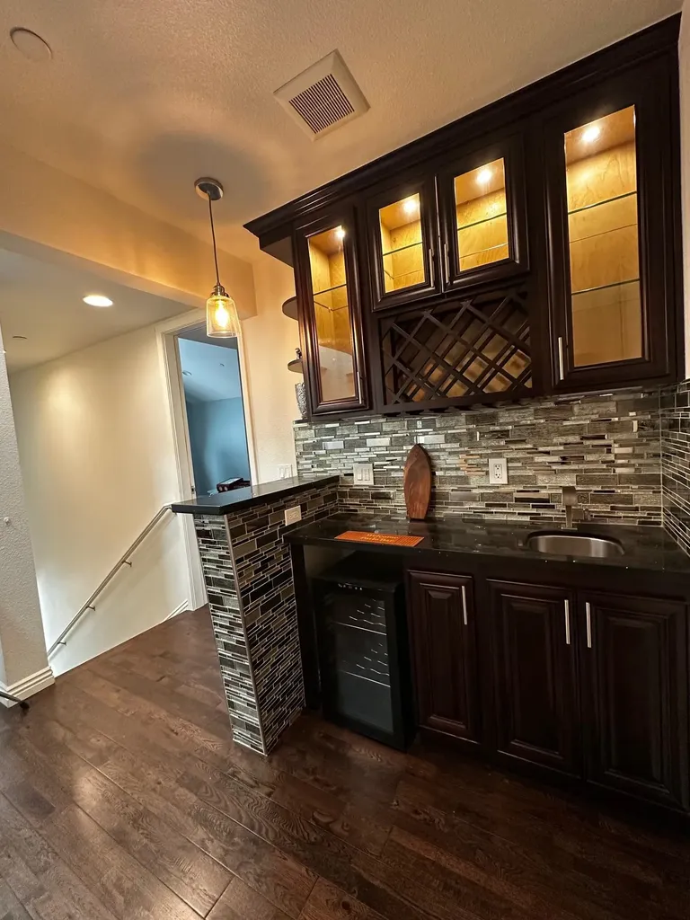 2276 Arrowhead Oakland CA 94611