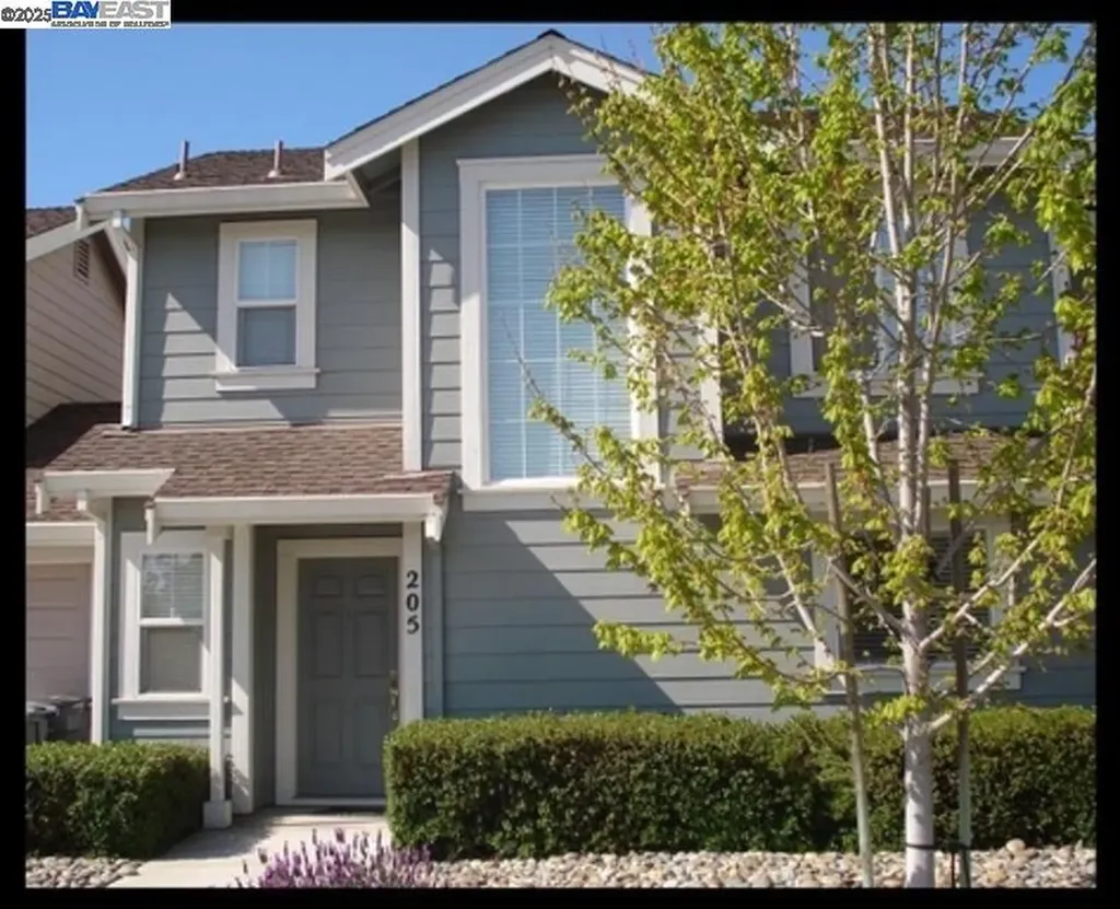 203 205 211 Maple Street Livermore CA 94550