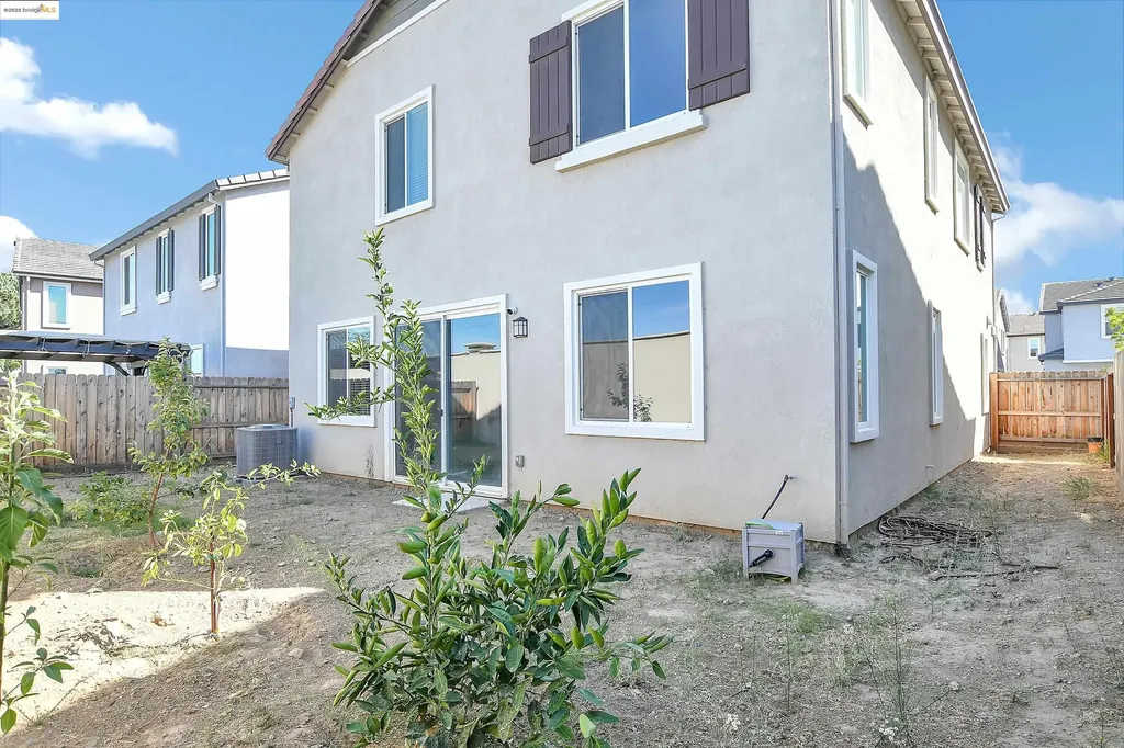 876 Diamante Way Oakley CA 94561