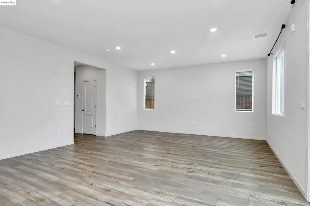 876 Diamante Way Oakley CA 94561