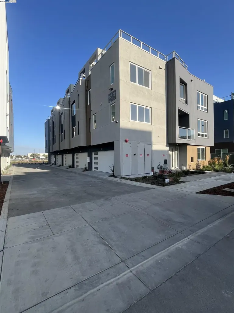 2180 Barnes Wharf Lane Alameda CA 94501