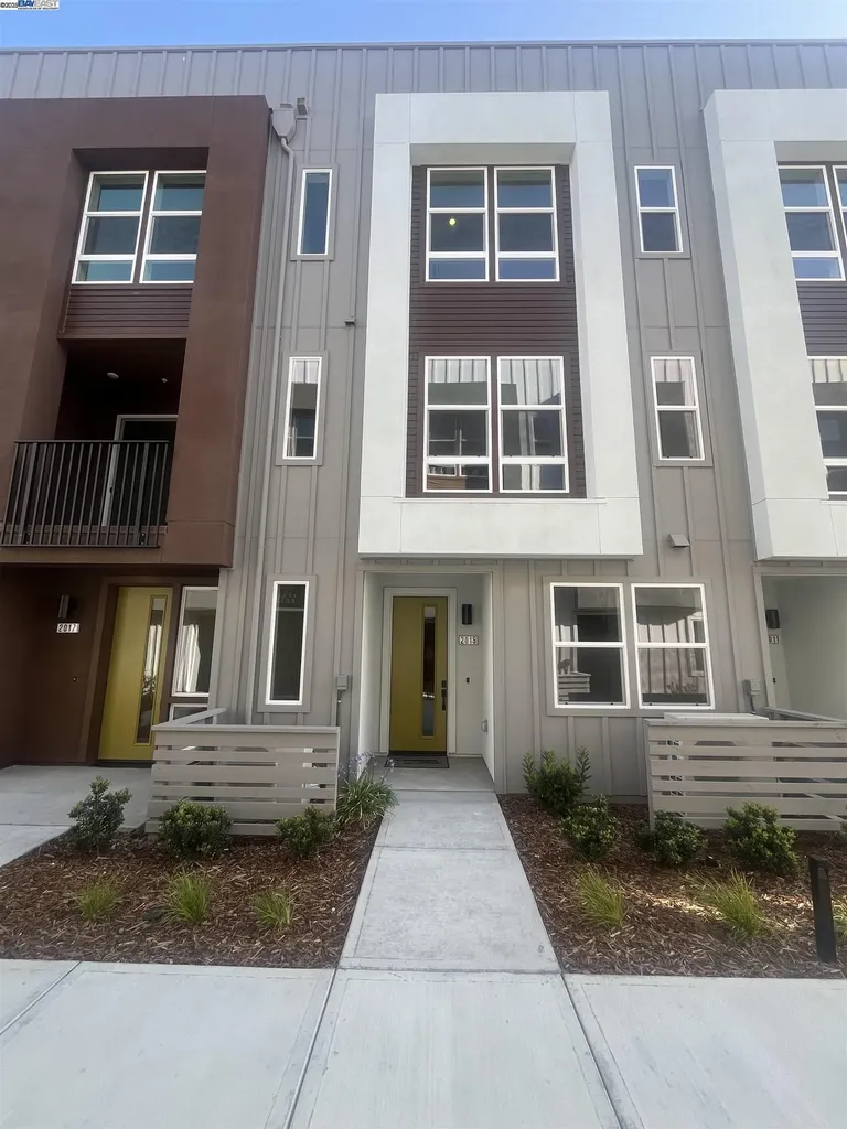 2058 Barnes Wharf Lane Alameda CA 94501