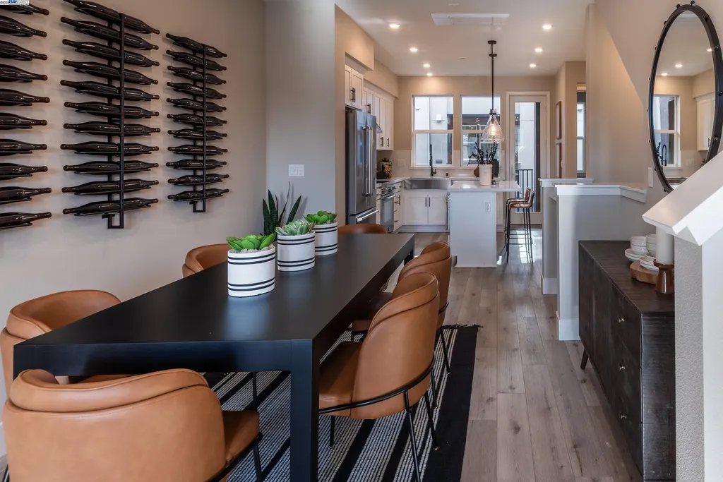 2058 Barnes Wharf Lane Alameda CA 94501