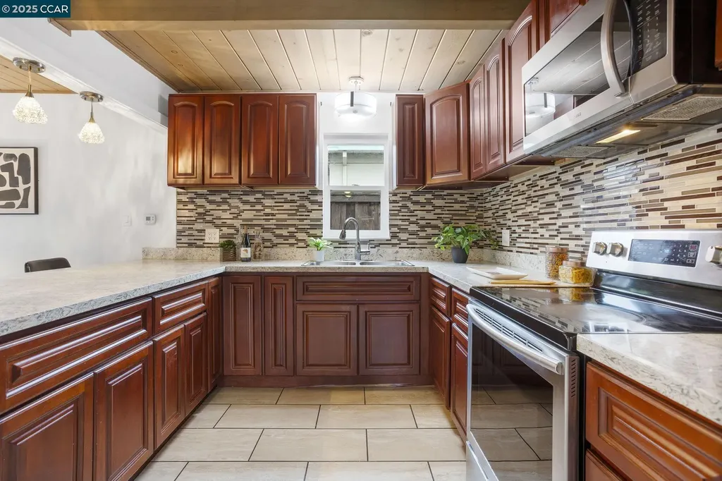 1148 Marlesta Road Pinole CA 94564