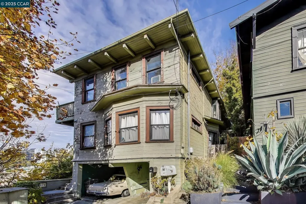 170 Vernon Terrace Oakland CA 94610