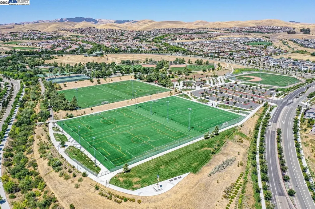 5089 Winterbrook Avenue Dublin CA 94568