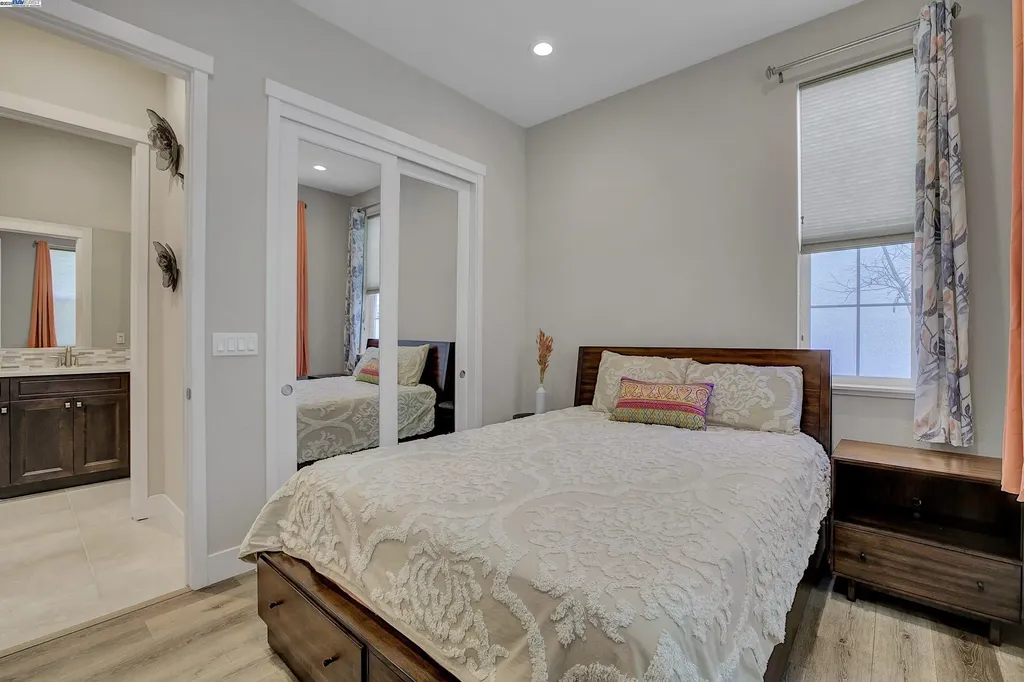 37515 Sea Bank Street Newark CA 94560