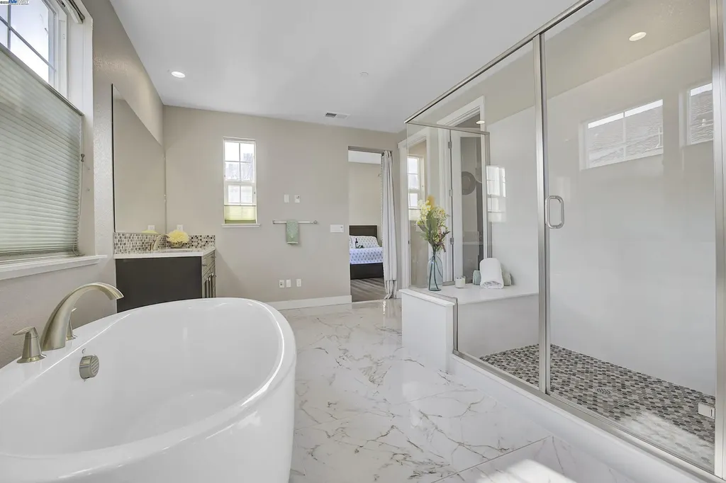 37515 Sea Bank Street Newark CA 94560