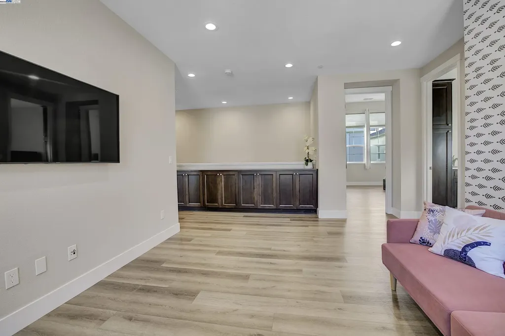 37515 Sea Bank Street Newark CA 94560