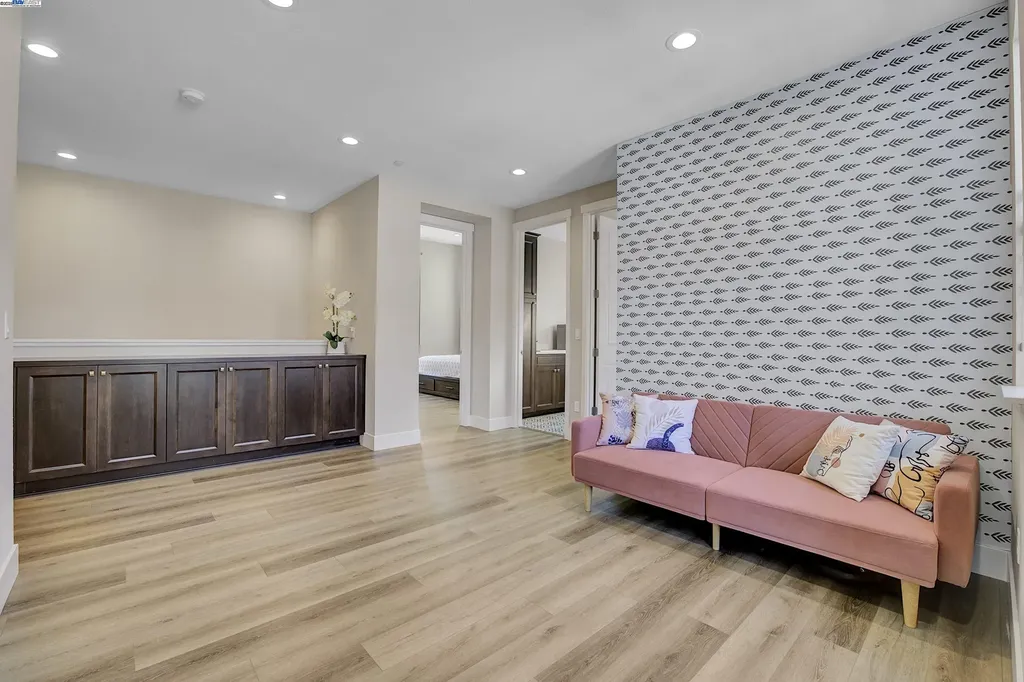 37515 Sea Bank Street Newark CA 94560