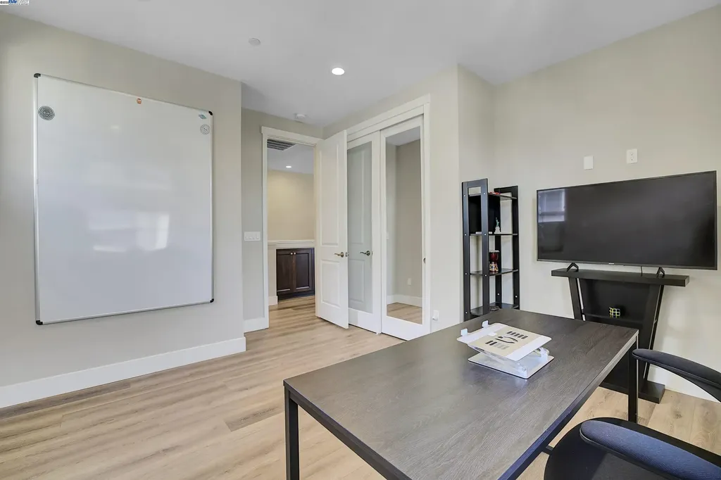 37515 Sea Bank Street Newark CA 94560