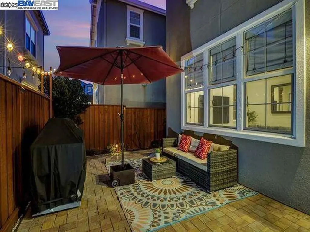 37515 Sea Bank Street Newark CA 94560