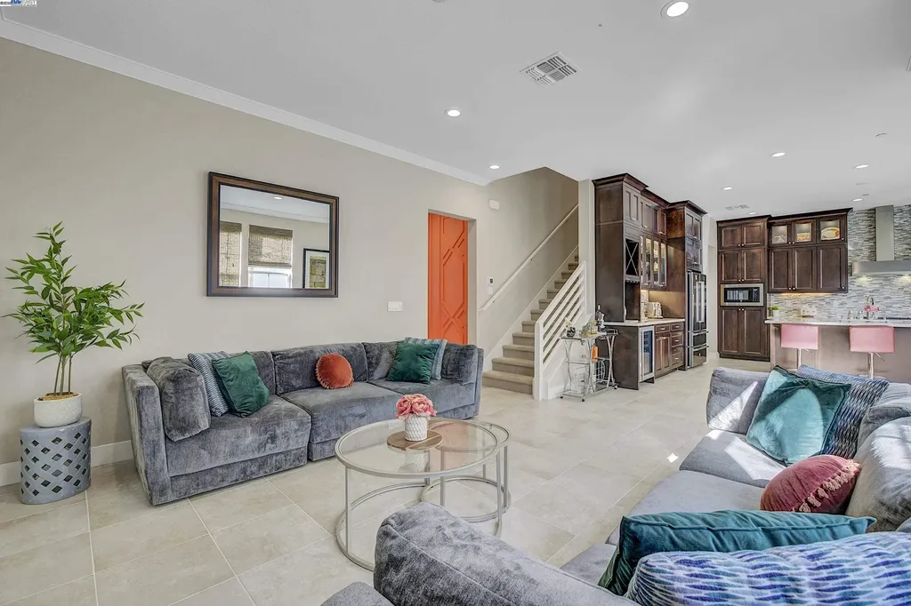 37515 Sea Bank Street Newark CA 94560