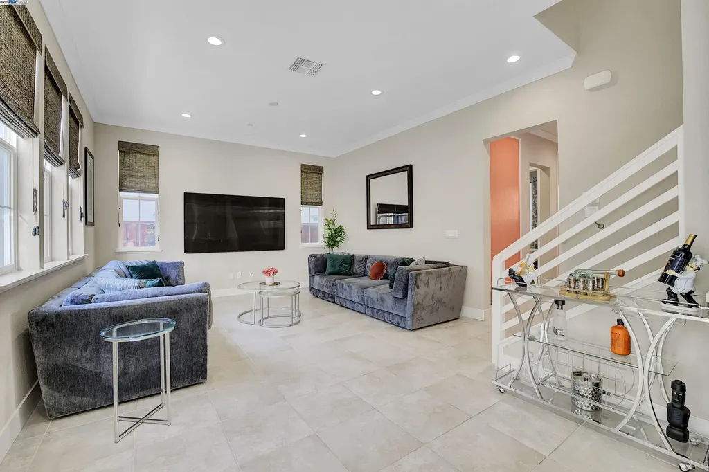 37515 Sea Bank Street Newark CA 94560