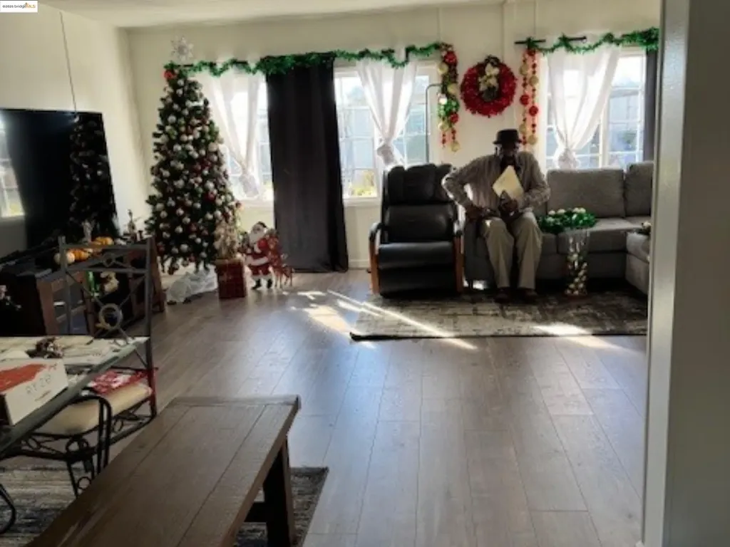157 Santa Teresa San Leandro CA 94579