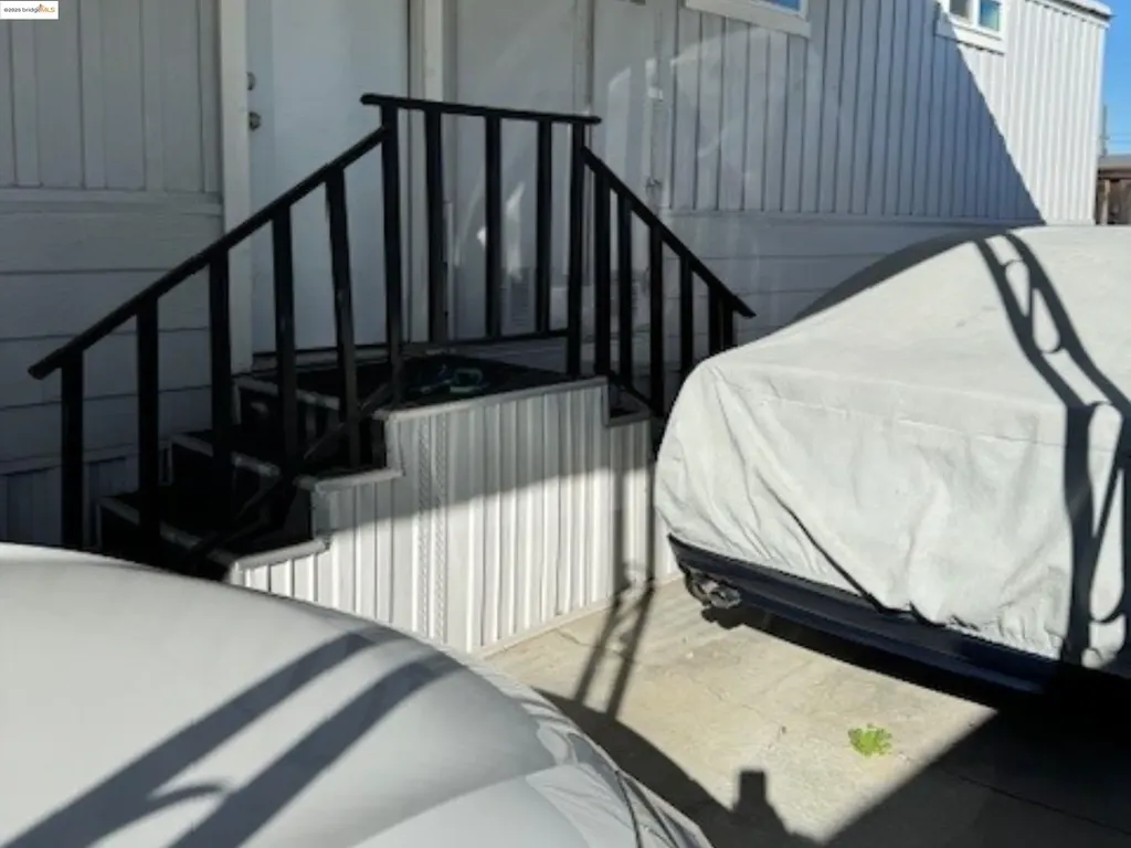 157 Santa Teresa San Leandro CA 94579