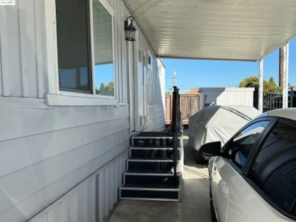 157 Santa Teresa San Leandro CA 94579
