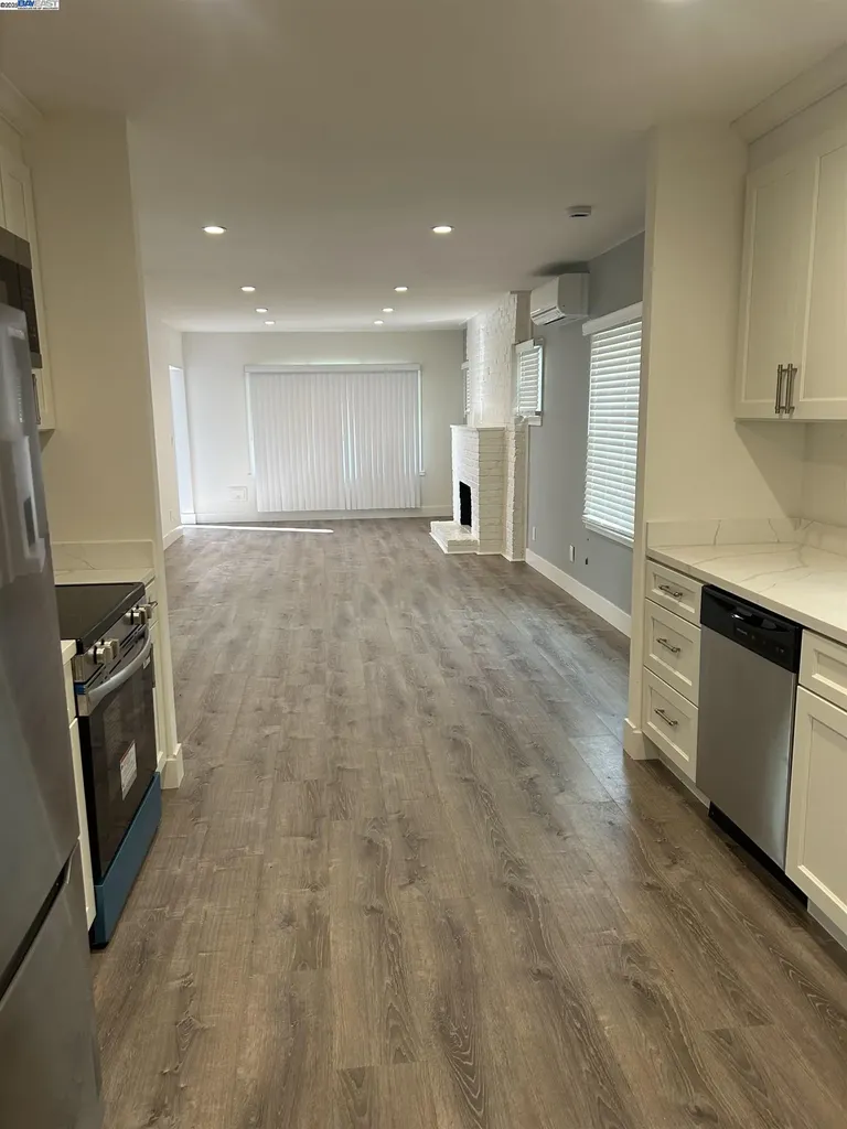 7808 Weld Street Oakland CA 94621