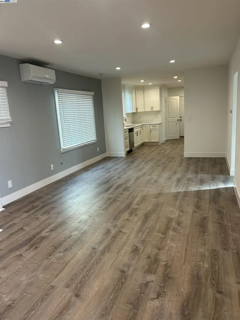 7808 Weld Street Oakland CA 94621