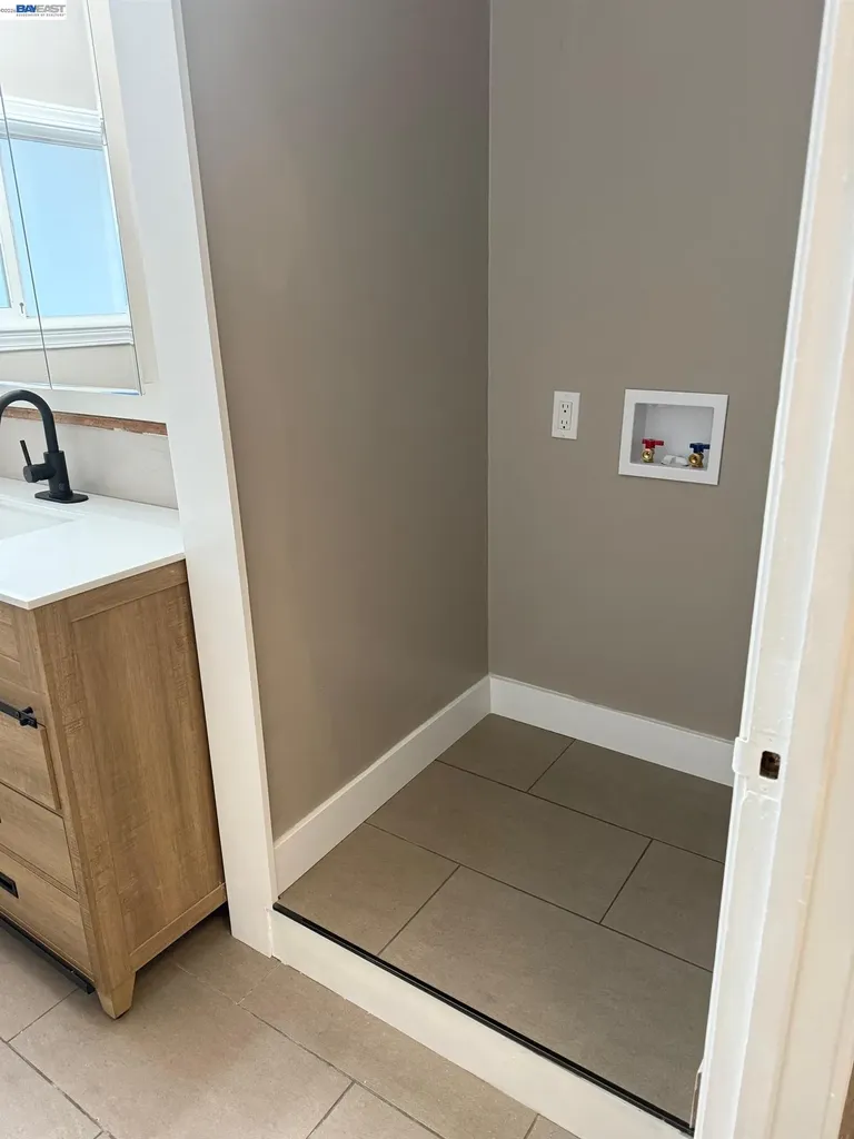 17028 Santa Fe Street Hayward CA 94541