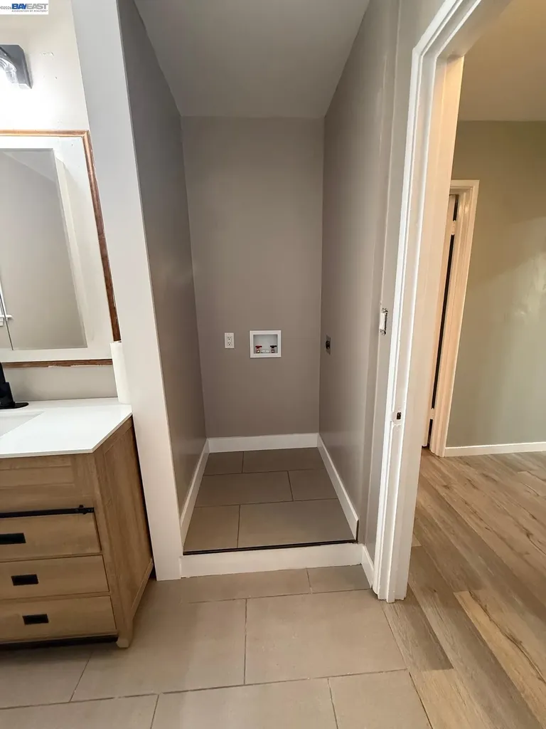 17028 Santa Fe Street Hayward CA 94541