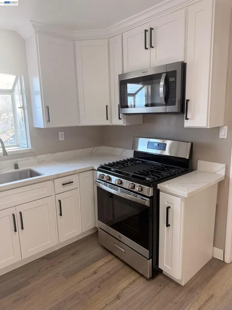 17028 Santa Fe Street Hayward CA 94541