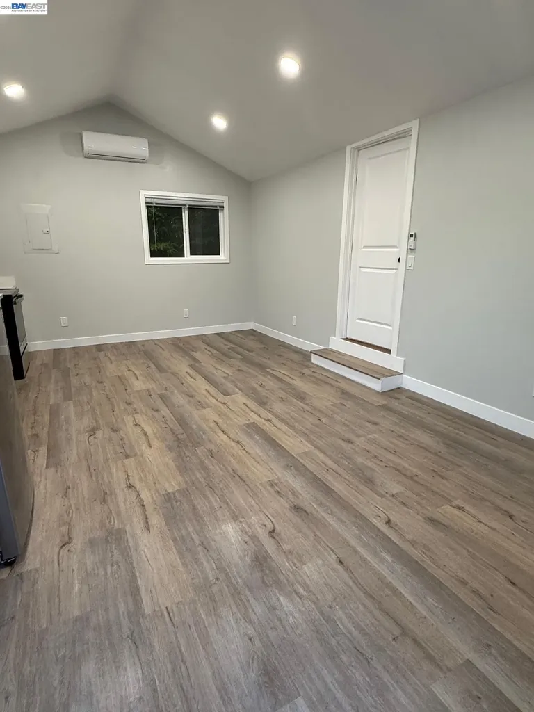 17028 Santa Fe Street Hayward CA 94541