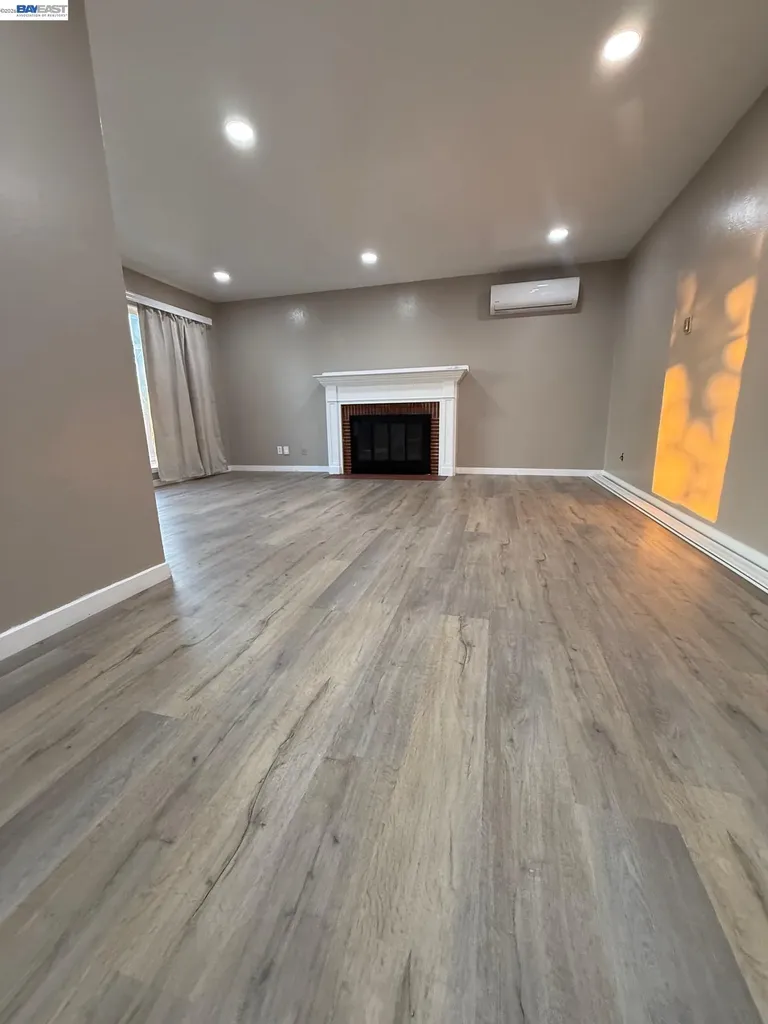 17028 Santa Fe Street Hayward CA 94541