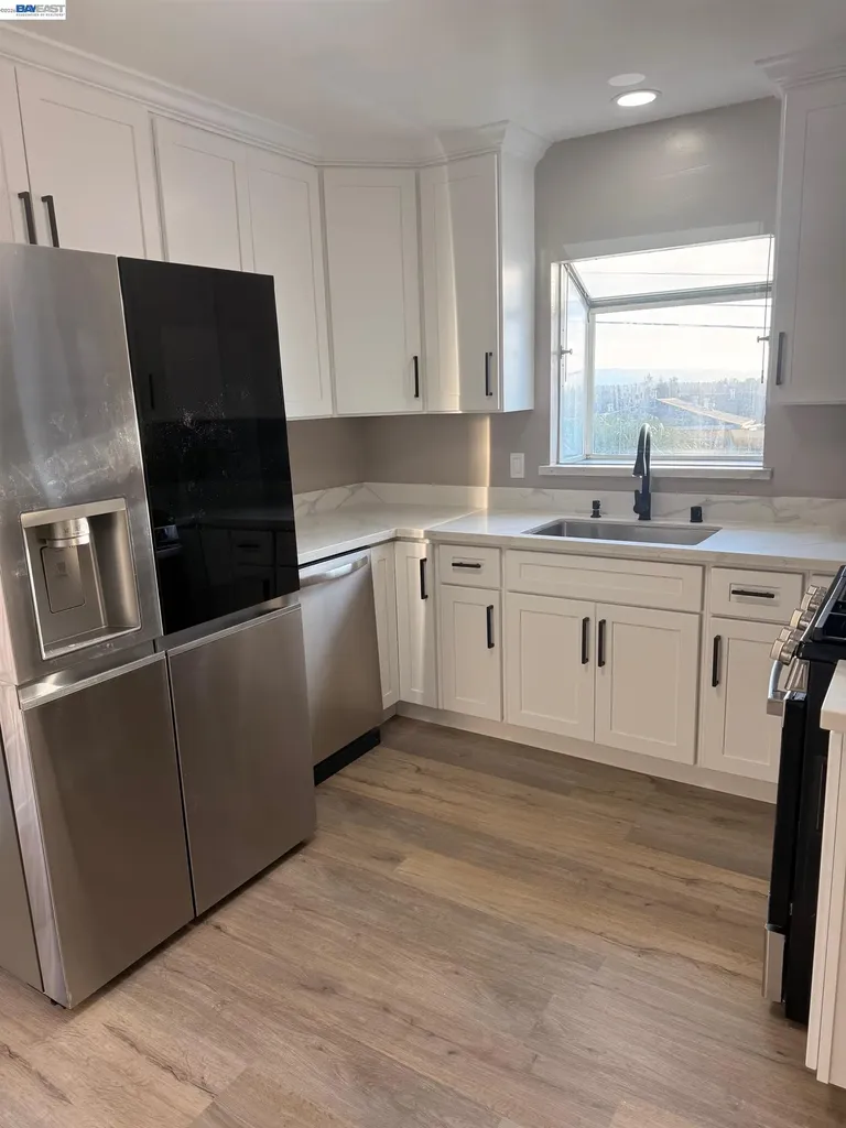 17028 Santa Fe Street Hayward CA 94541