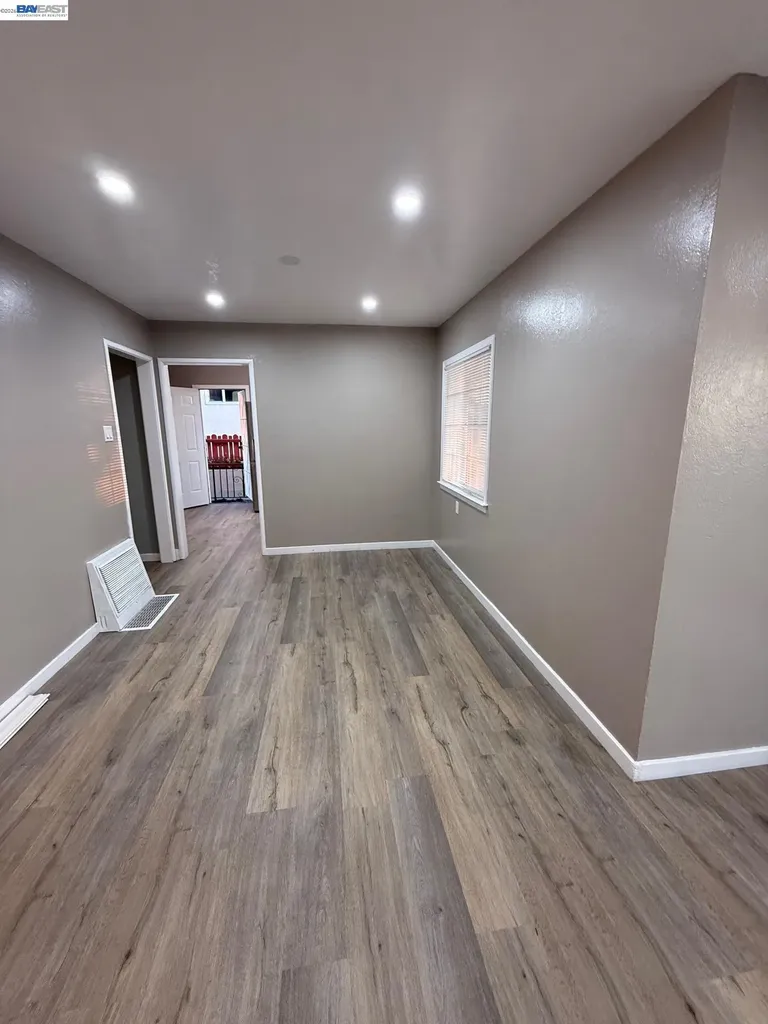 17028 Santa Fe Street Hayward CA 94541