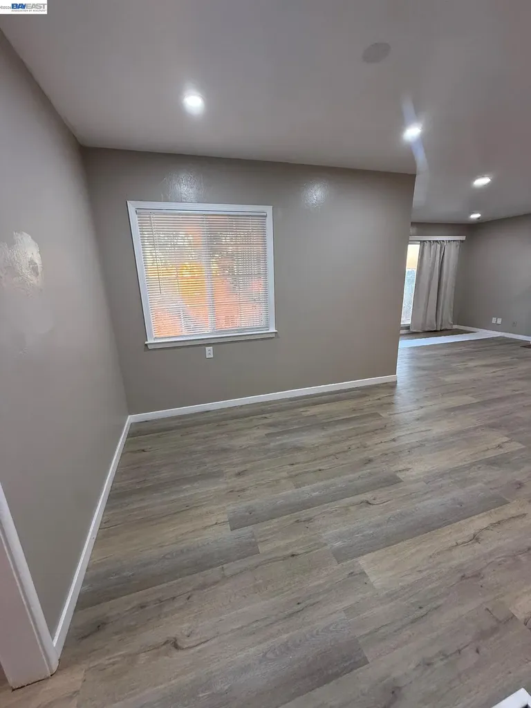 17028 Santa Fe Street Hayward CA 94541