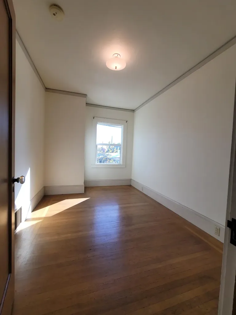 1901 Parker Street Berkeley CA 94704
