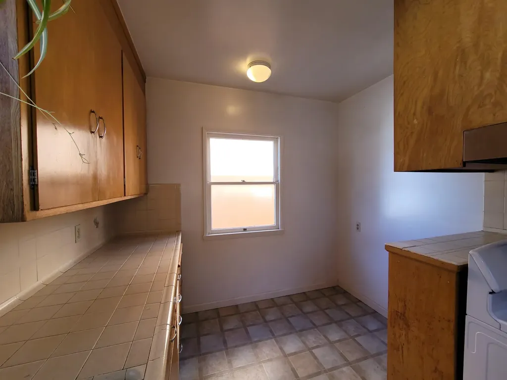 1901 Parker Street Berkeley CA 94704