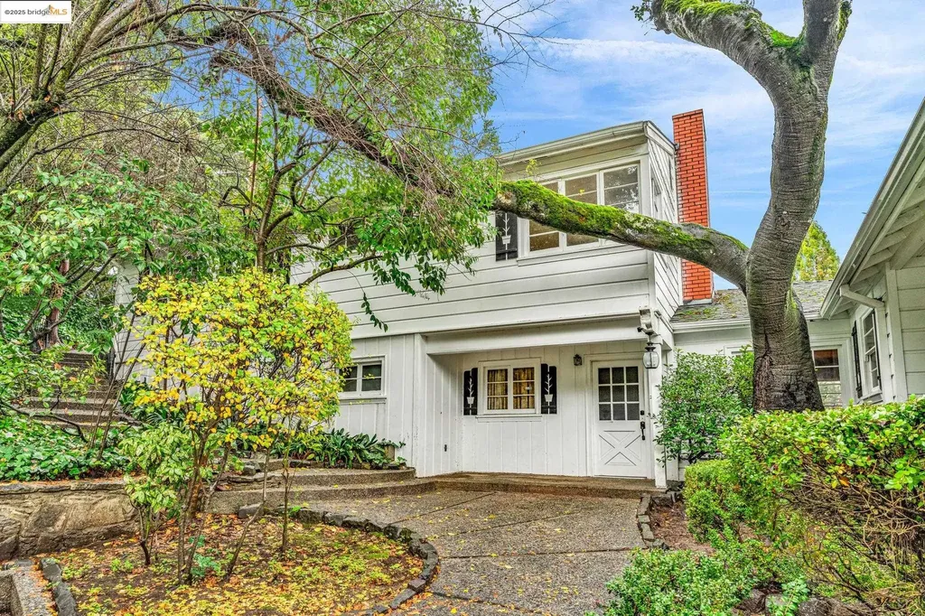 5416 Estates Drive Oakland CA 94618