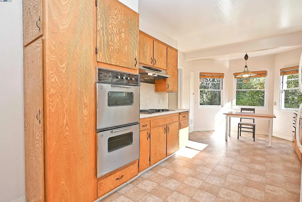 181 Lewelling Boulevard San Lorenzo CA 94580