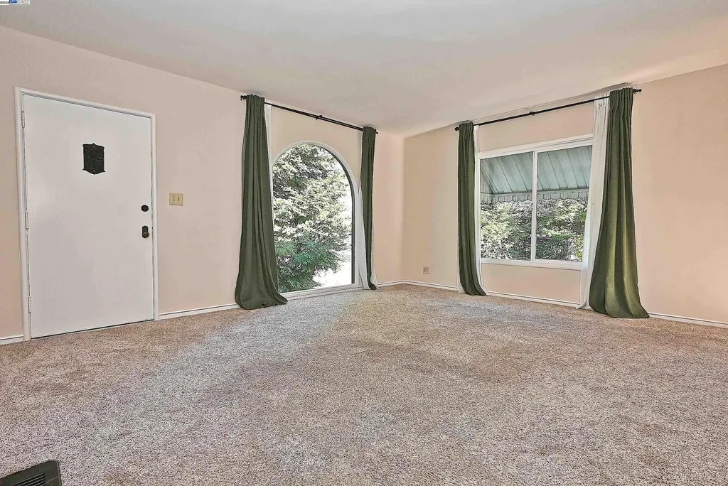 181 Lewelling Boulevard San Lorenzo CA 94580