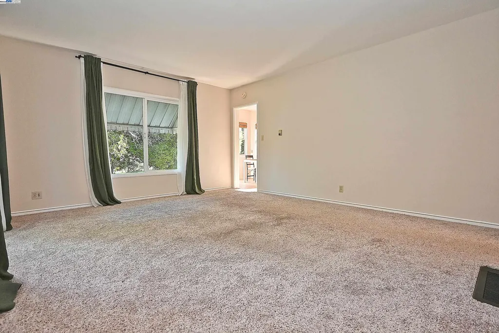 181 Lewelling Boulevard San Lorenzo CA 94580