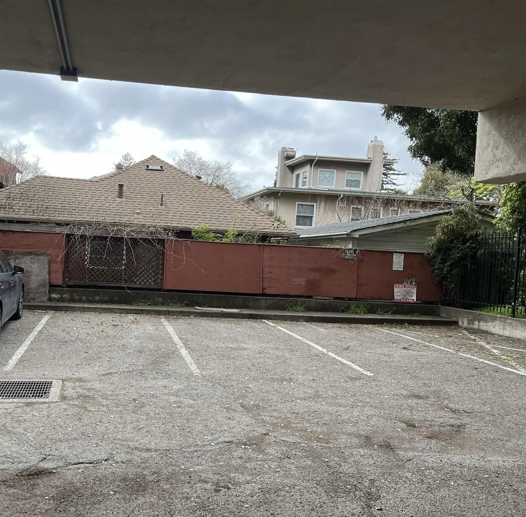 2636 Warring Street Berkeley CA 94704