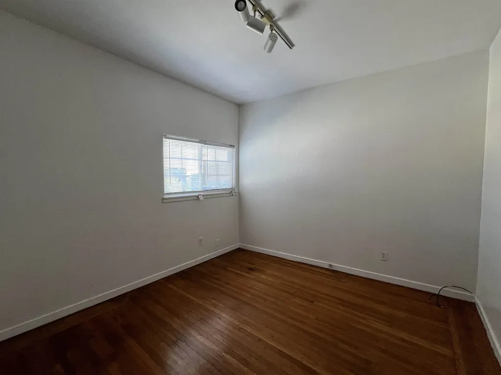 3244 Ellis Street Berkeley CA 94703
