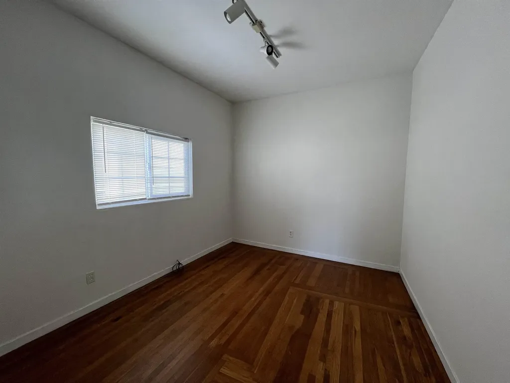 3244 Ellis Street Berkeley CA 94703