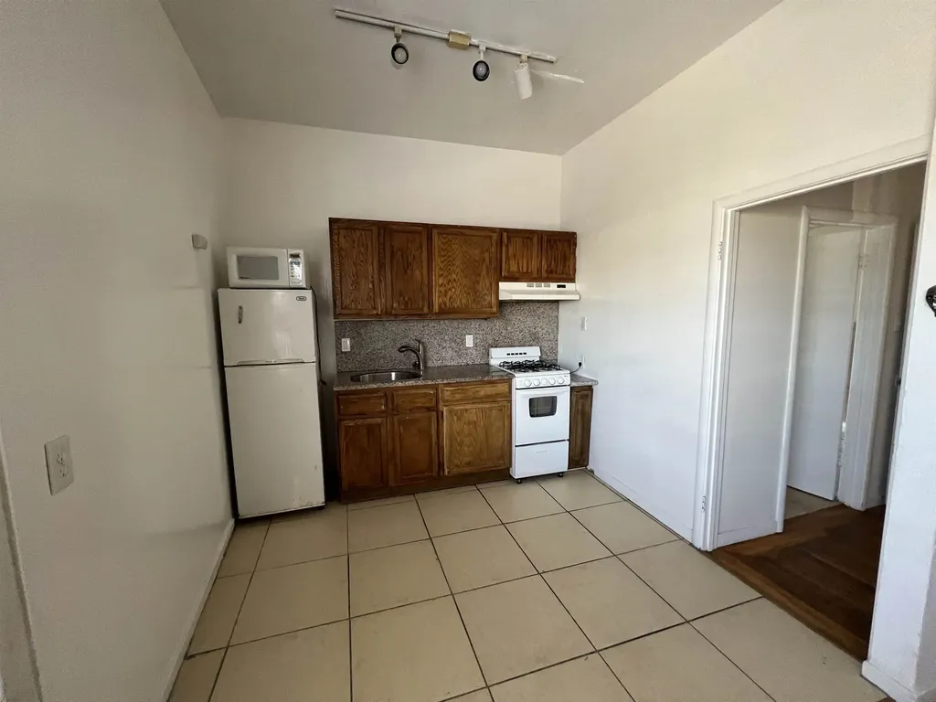 3244 Ellis Street Berkeley CA 94703