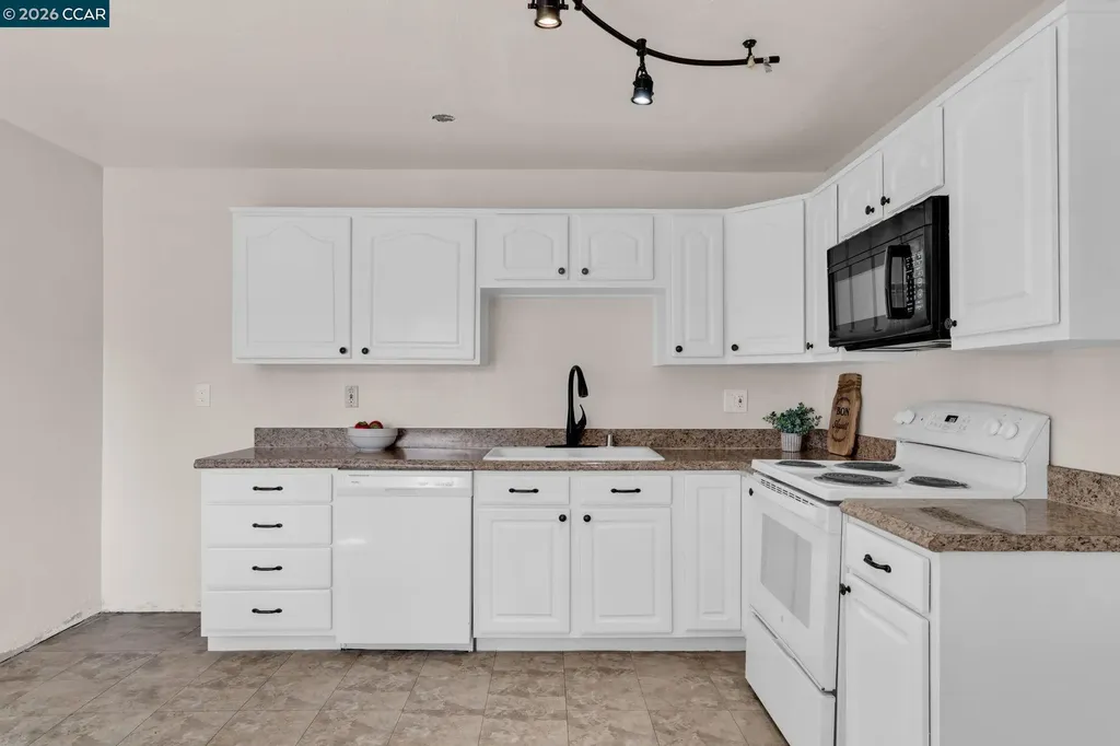 4141 Rita Drive Martinez CA 94553